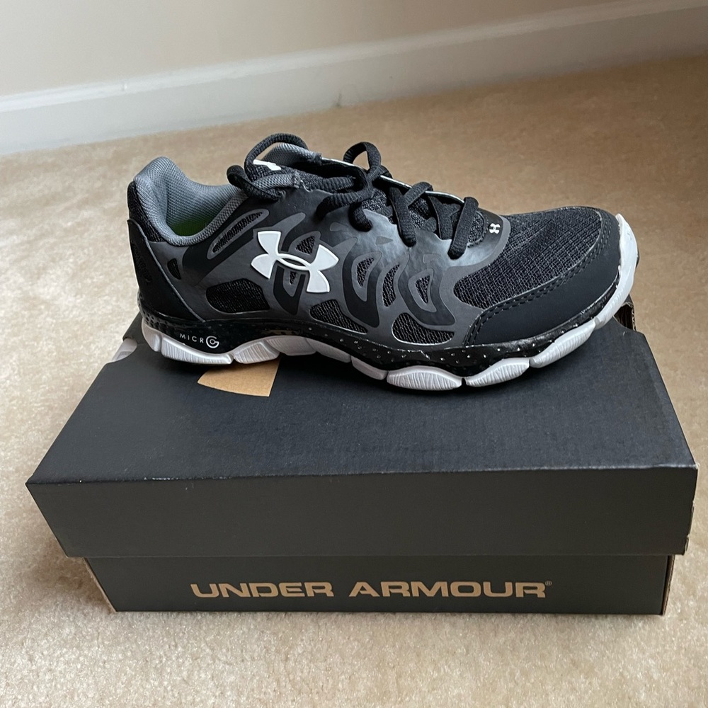 Under Armour Micro G Engage